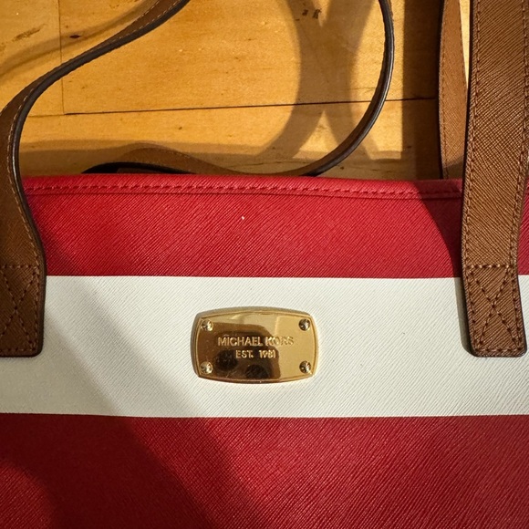 Michael Kors Jet Set Travel Stripe Medium Tote Bag - Picture 3 of 7